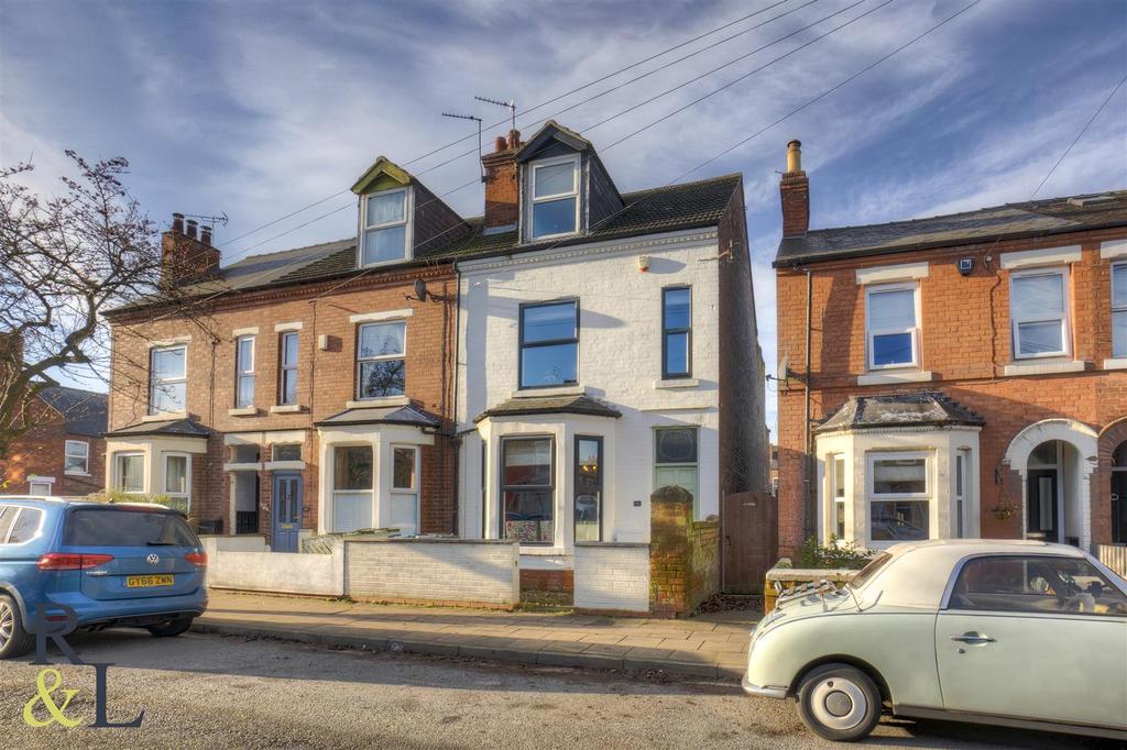 Byron Road, West Bridgford, Nottingham 4 bed end of terrace house £