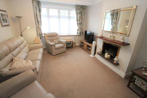 38 Frances Road, London, E4 9DL