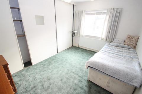 38 Frances Road, London, E4 9DL