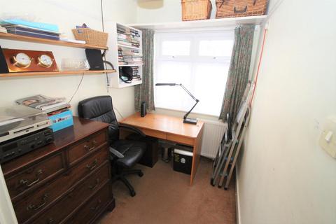 38 Frances Road, London, E4 9DL