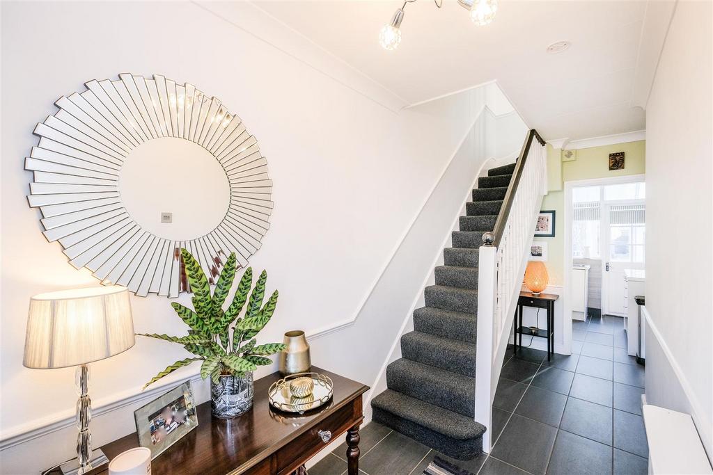 101 Marmion Avenue-10.jpg