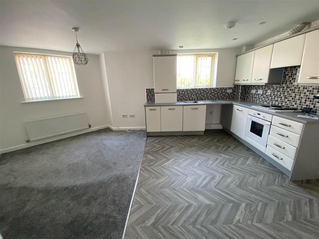 Flat 5, Wood Street, Warsop 1 bed apartment £510 pcm (£118 pw)