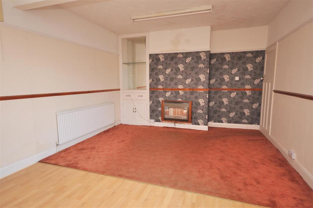 School Lane, Copmanthorpe, York, YO23 3SQ 3 bed detached bungalow for