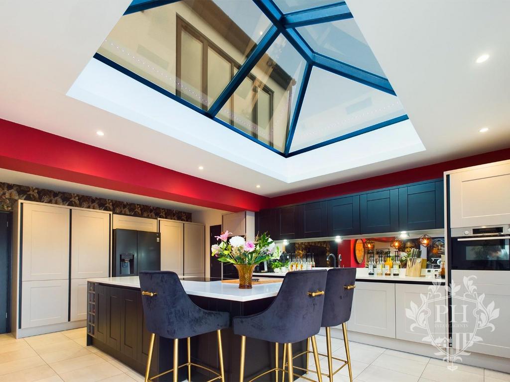 Wheatlands Park, Redcar 5 bed detached house for sale £580,000