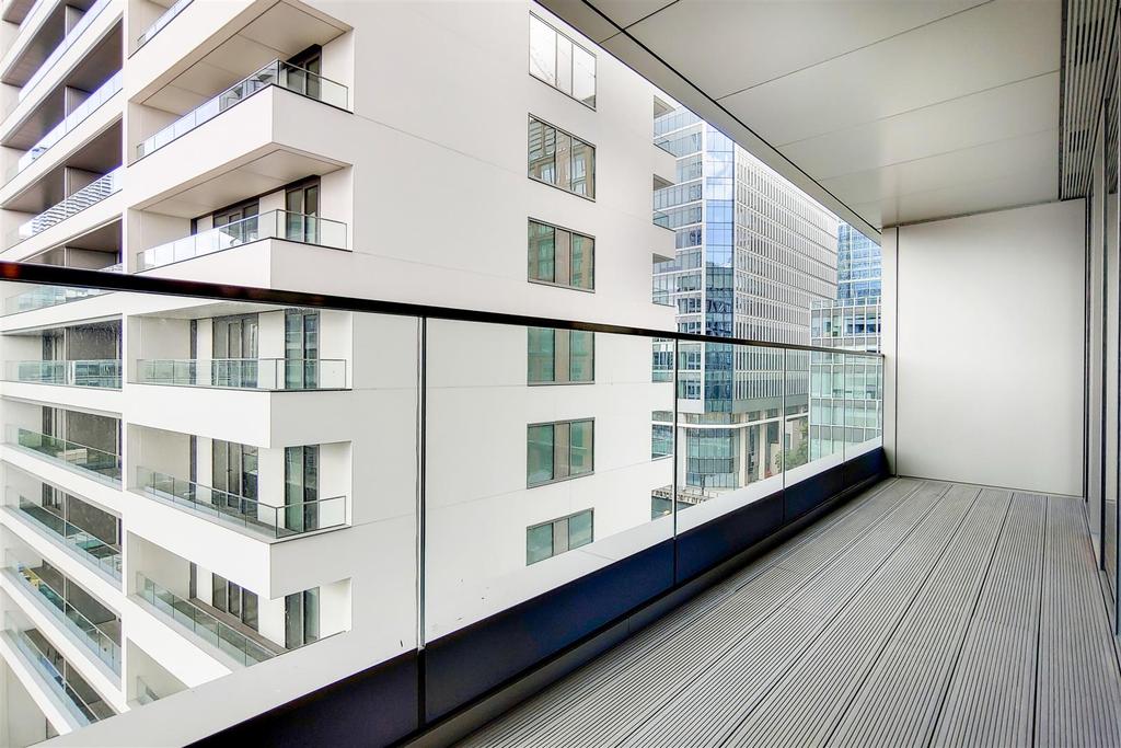 Ellington Tower, 10 Park Drive, E14 1 bed apartment £2,817 pcm (£650 pw)