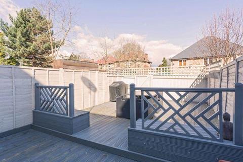 35 Fremantle Way, Hayes, UB3 2FX