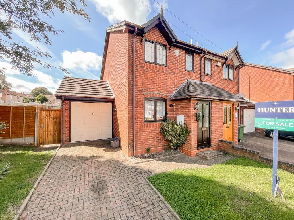 Bath Street, Sedgley, DY3 1LT 2 bed semidetached house for sale £189,000