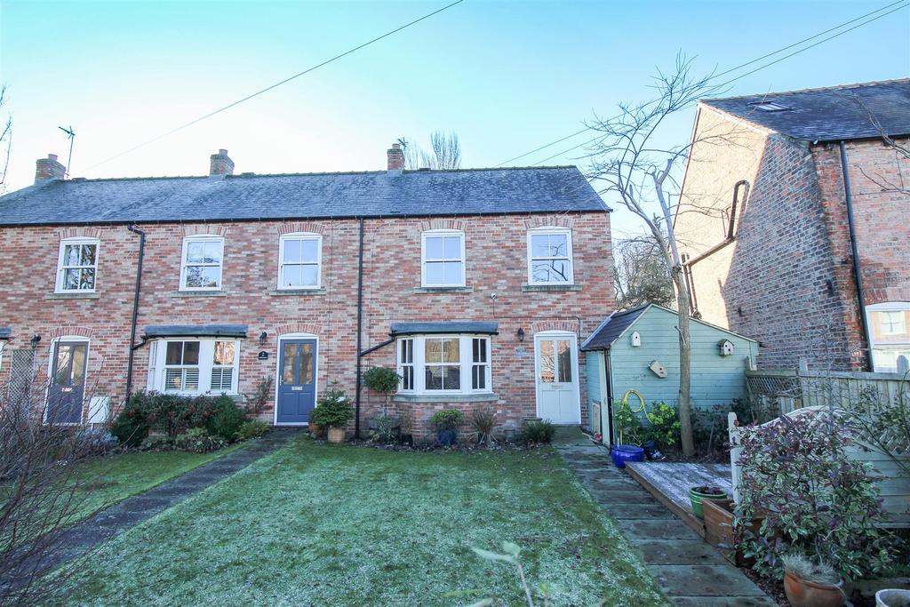 Princess Road, Ripon 3 bed end of terrace house £1,200 pcm (£277 pw)