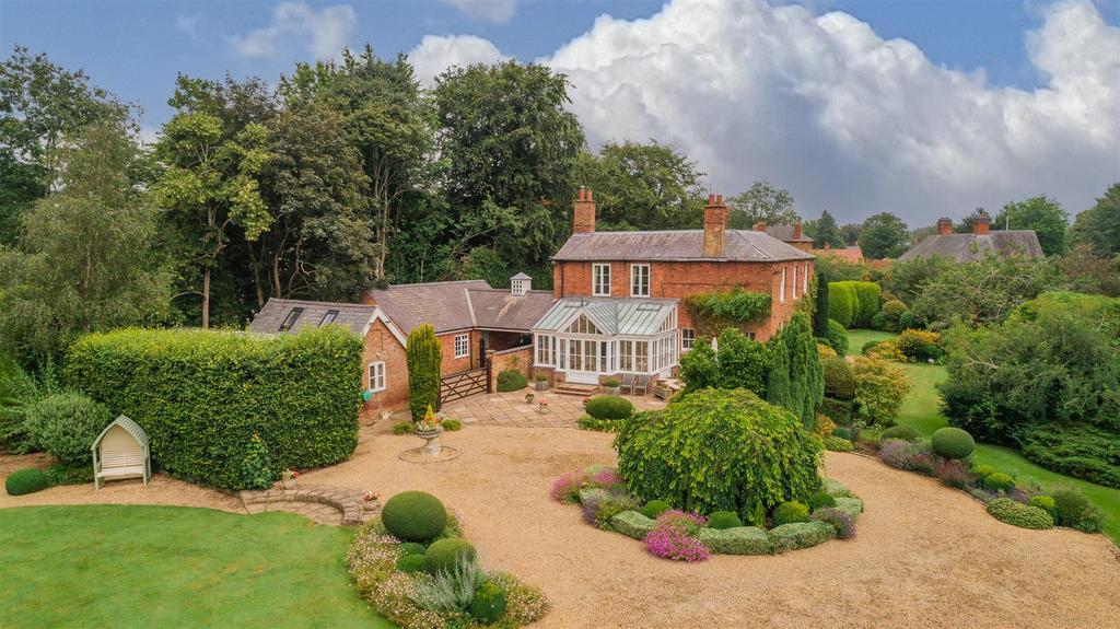 The Laurels, Laughton, Lutterworth 4 bed country house £1,650,000