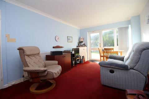 1 bedroom flat for sale - Shingle Bank Drive, Milford On Sea