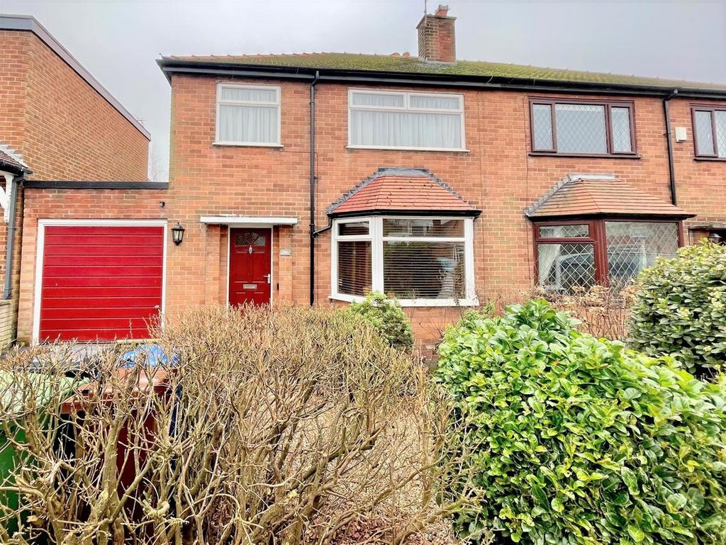 Sydney Avenue, Leigh 3 bed semidetached house £259,950