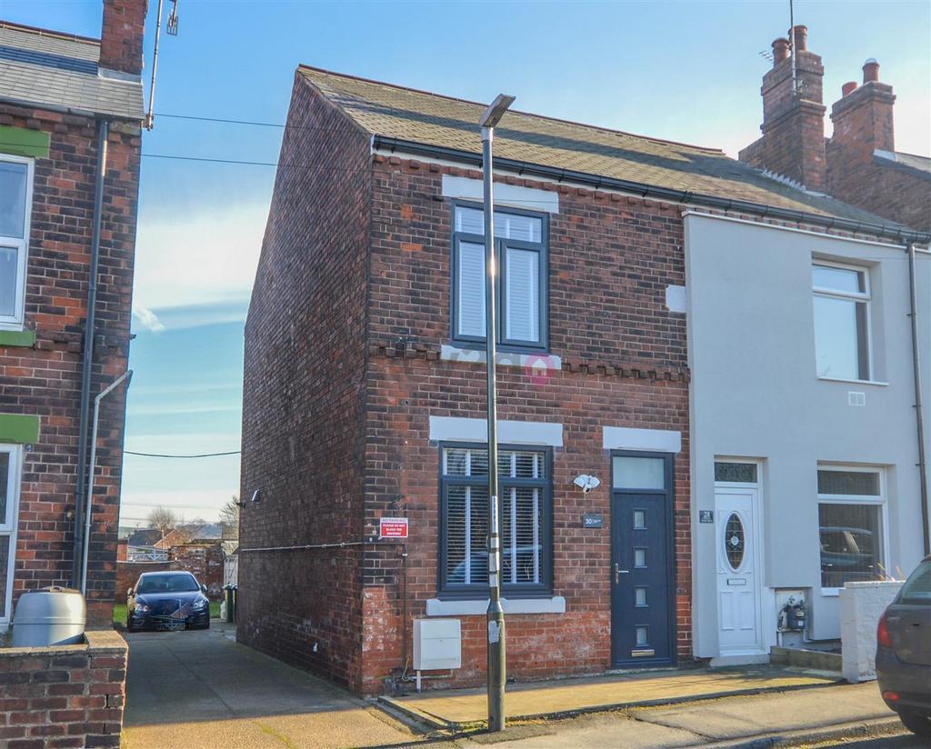 Bellhouse Lane, Staveley... 2 bed semidetached house £150,000