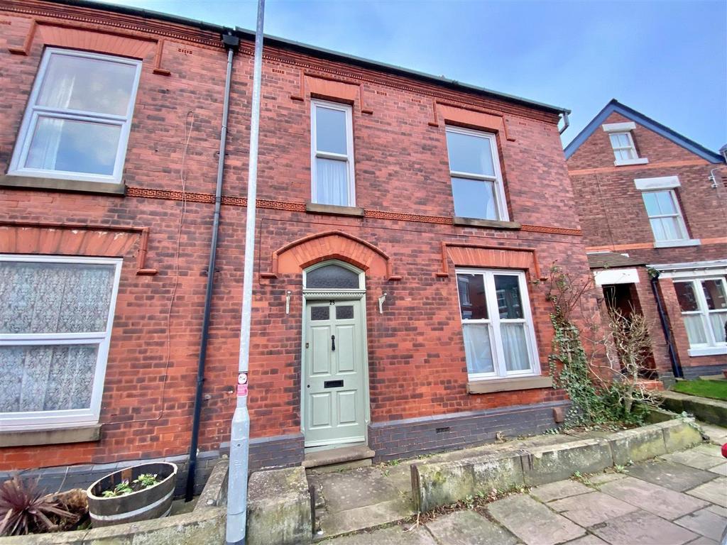 Pownall Street, Macclesfield 4 bed end of terrace house for sale £349,950