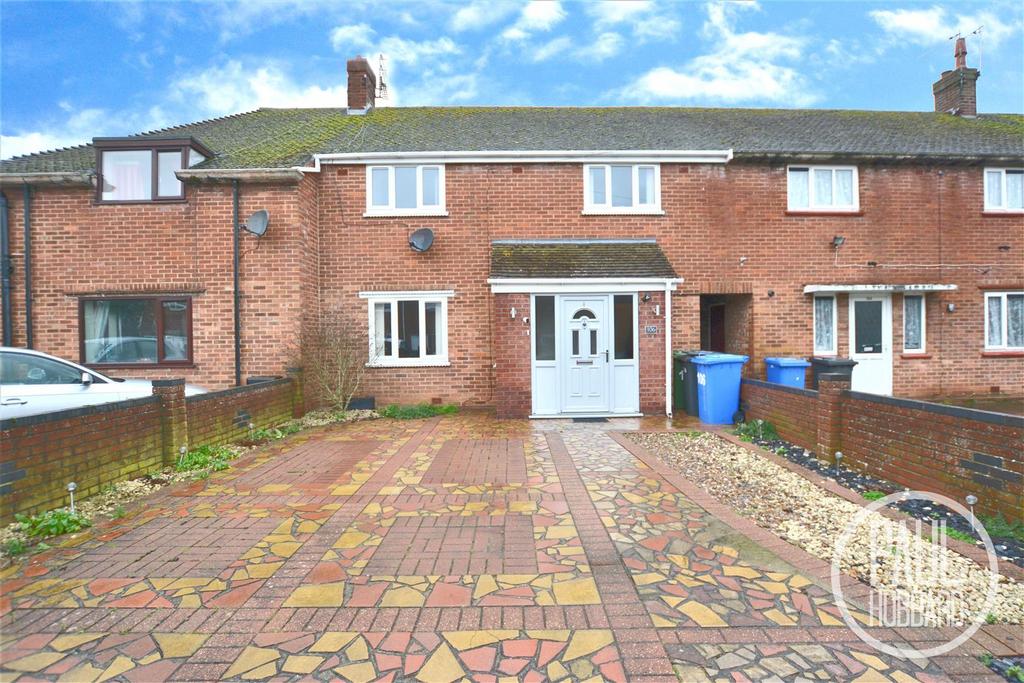 Queen Elizabeth Drive, Beccles, Suffolk 3 bed terraced house £230,000