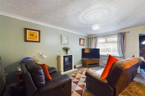 2 Brynglas, Penygroes, Llanelli, SA14 7PY