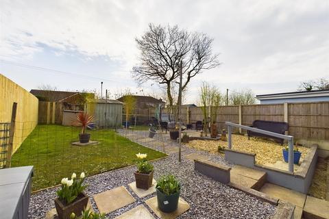 2 Brynglas, Penygroes, Llanelli, SA14 7PY