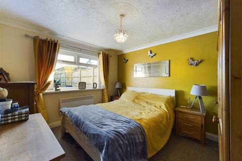 2 Brynglas, Penygroes, Llanelli, SA14 7PY