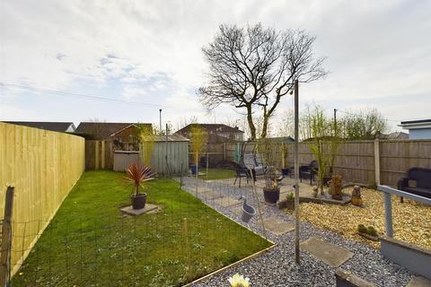 2 Brynglas, Penygroes, Llanelli, SA14 7PY