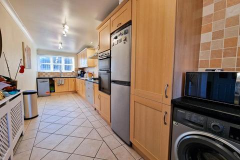 12 Clayfield, Yate, Bristol, BS37 7HU