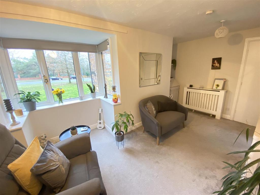 Brackenwood Mews, Wilmslow Studio £105,000