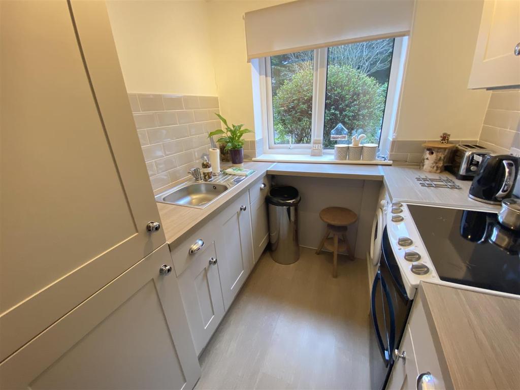 Brackenwood Mews, Wilmslow Studio £105,000