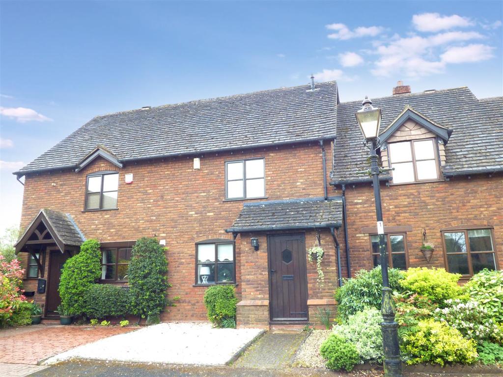 Old Town Mews, StratforduponAvon 2 bed terraced house £875 pcm (£