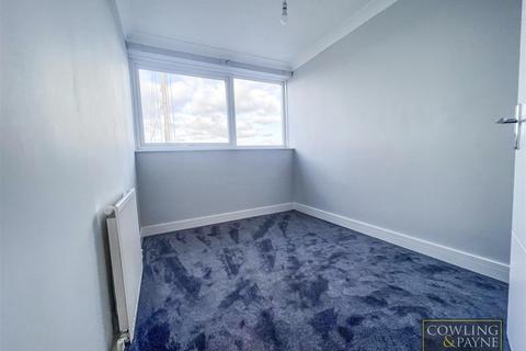 3 bedroom maisonette for sale - Runwell Road, Wickford