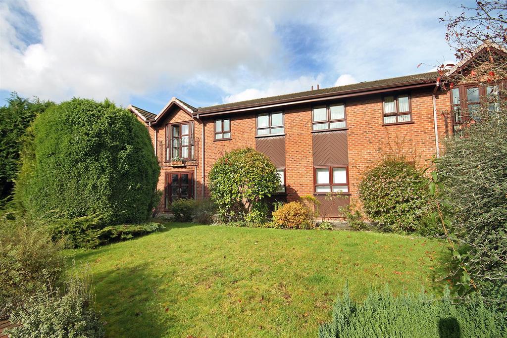 Wood Lane, Timperley, Altrincham 2 bed retirement property £159,950