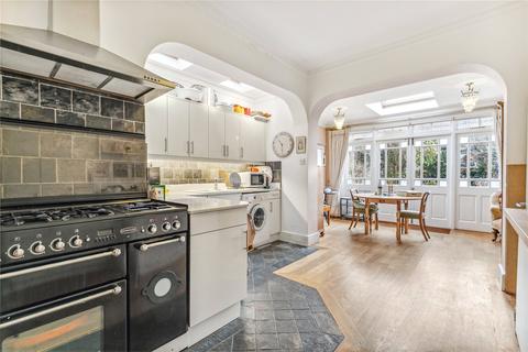 9 Wilna Road, London, SW18 3AY