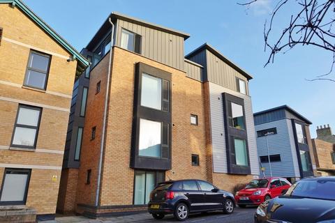 1 bedroom flat to rent, Auckland Road, Cambridge
