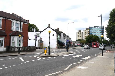 Plaistow Road, London,  E15