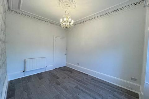 2 bedroom flat to rent, Castlegreen Lane, Dumbarton, West Dunbartonshire, G82