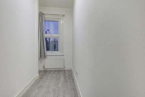 1 bedroom flat for sale, Fairfax Drive, Westcliff-on-sea, SS0
