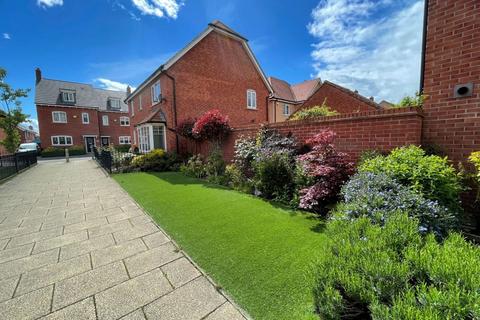 1 Maxwell Walk, Northampton, NN5 6WD