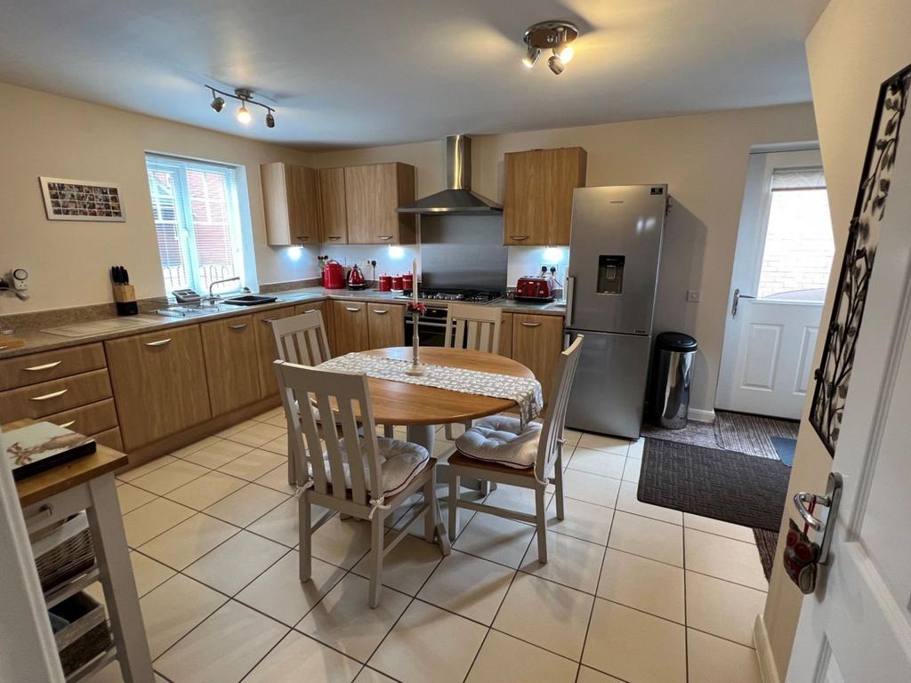 Kitchen/dining room