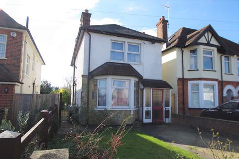 3 bedroom detached house to rent - Gammons Lane, Watford, WD24