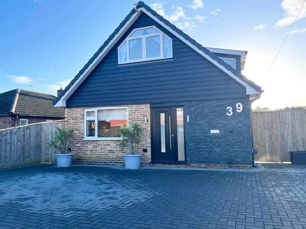 Samson Road, Poole, Dorset, BH15 3 bed detached bungalow £550,000