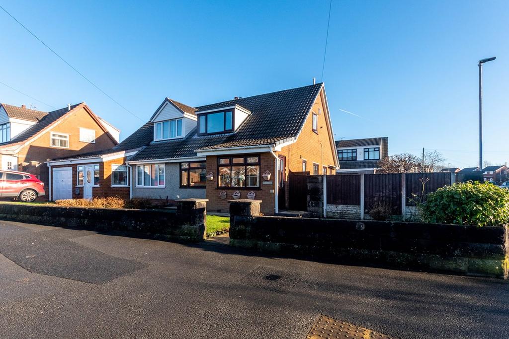 Lowfield Lane, St Helens, WA9 4 bed semidetached house for sale £215,000