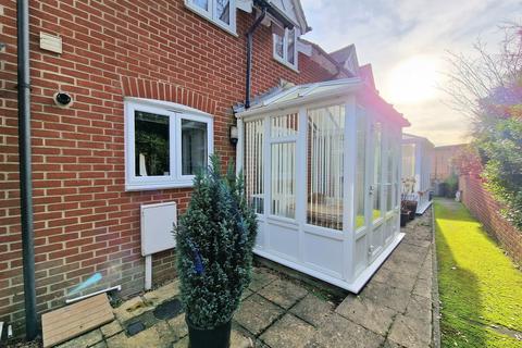 2 bedroom mews for sale - Holly Close, Tanners Hill, Hythe, Kent. CT21