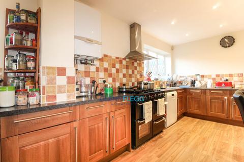4 bedroom semi-detached house for sale - Cromwell Drive, Slough