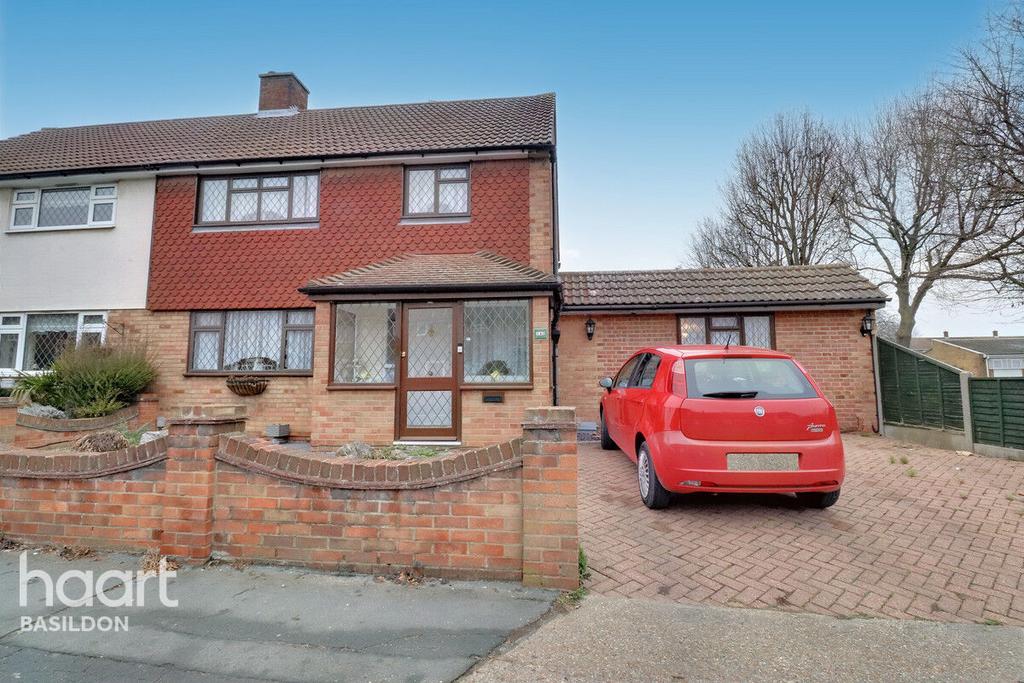 Whitmore Way, Basildon 3 bed semidetached house for sale £400,000