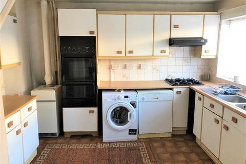 16 Lower Tail, Carpenders Park, Watford, WD19 5DD