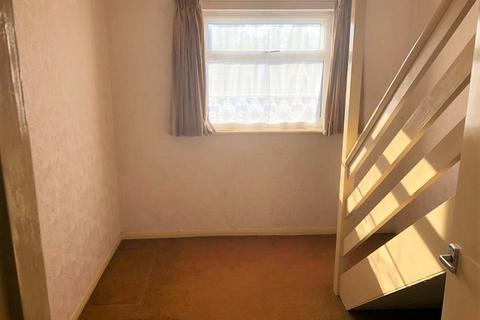 16 Lower Tail, Carpenders Park, Watford, WD19 5DD