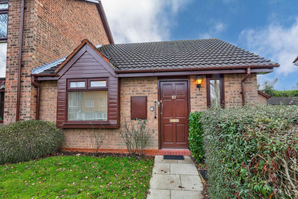 Poplar Road, Dorridge, B93 2 bed property for sale £295,000
