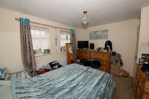 21 Broadstone Close, Prestwich, Manchester, M25 9QA