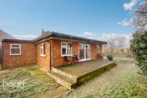 3 bedroom semi-detached bungalow for sale - Cambridge Road, Stretham