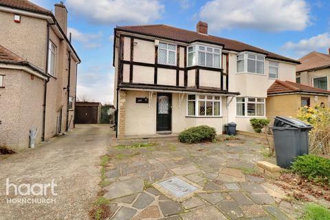 289 Warren Drive, Hornchurch, RM12 4PW