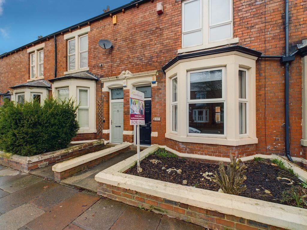 Warwick Road, Carlisle, CA1 4 bed townhouse for sale £190,000