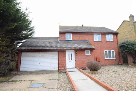 4 bedroom detached house for sale - Clacton-on-Sea