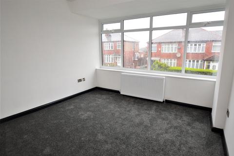 3 bedroom semi-detached house to rent, Forester Hill Avenue, Bolton, BL3